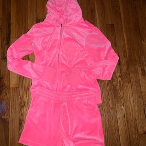 Women’s velour shorts set size L